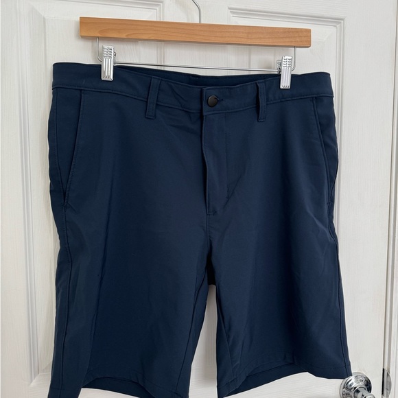 14th & Union Blue Flat Front Shorts - Picture 1 of 4